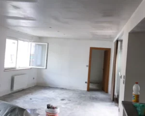 Pièce en chantier en préparation pour des travaux de plâtrerie à Colmar